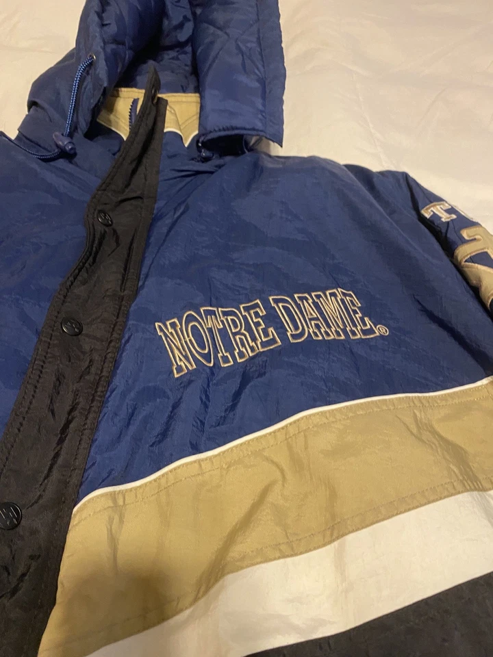 ✨Classic Notre Dame Starter Jacket ✨ Vinyaw NCAA Football Fighting Irish w/ hood - Image 2 of 4
