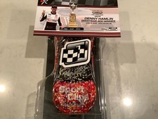DENNY HAMLIN AUTOGRAPHED 2025 TOYOTA SPORT CLIPS DARLINGTON WIN DIECAST  CARD