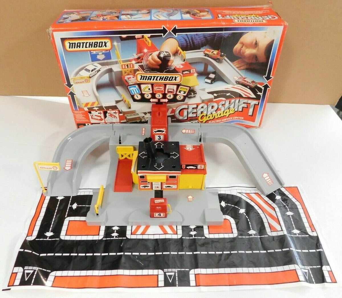 VINTAGE 1985 MATCHBOX GEARSHIFT GARAGE MG-9 Playset, Incomplete