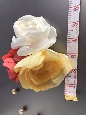 Braut, Hochzeit Haarspange mit großen 3 Rosen - Koralle, Creme und Gelbgold Rosen