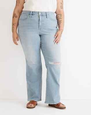 Madewell Plus High-Rise Flare Jeans in Eversfield Wash L131602