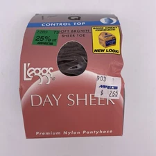 LEGGS Day Sheer Control Top Nylon Pantyhose Q Soft Brown Sheer Toe 153 11