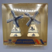 Delfts Blauw Holland Handpainted Ceramic Windmill Salt Pepper Shaker 3" Vintage