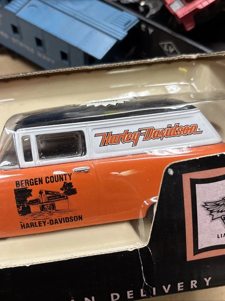 Harley Davidson 1955 Chevy Sedan Delivery Van LINK Die-Cast Replica Bank MIB - Image 4 of 4