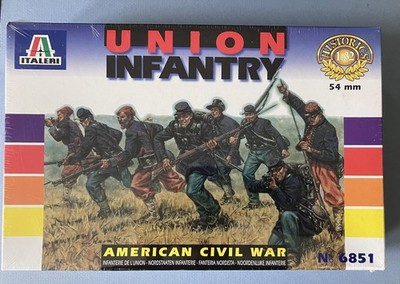 Italeri no. 6851 blue plastic 54mm ACW Union infantry toy soldier figures in box