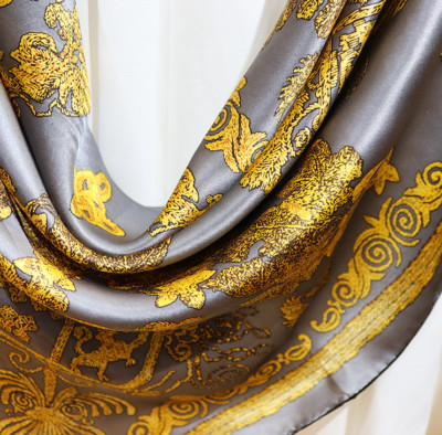 Sallys 100% Mulberry Silk Wrap totem Print Square Scarf 43''new