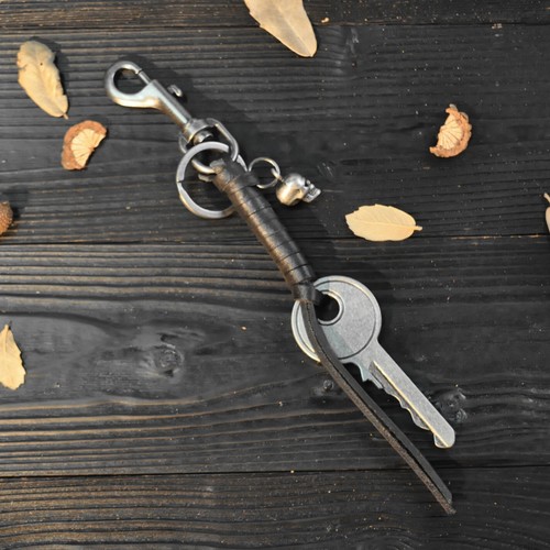 Cowhide Leather Key Chain Vintage Key fob Keychain Retro Punk Metal Key Pendant - Picture 3 of 7