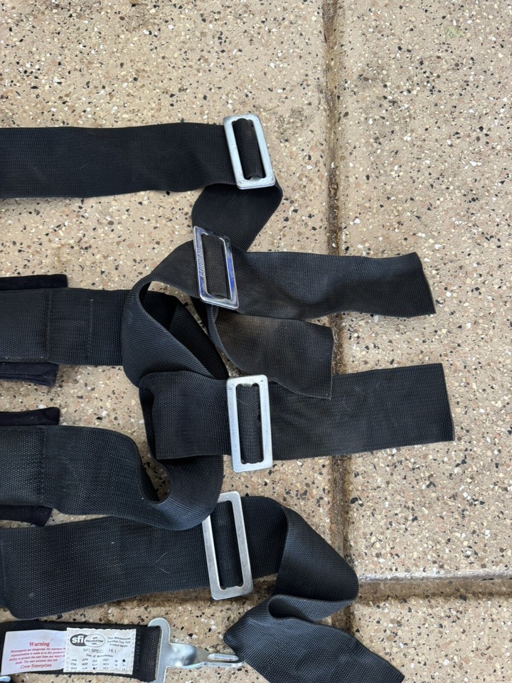 Crow 5Point Harness System Black Racing Harness Expired NON SMOKER