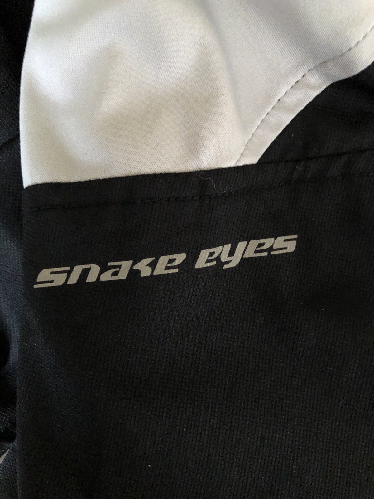 Snake Eyes Golf Weather 18 Weatherproof Pullover 1/4… Gem