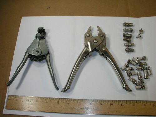  Coaxial Cable Crimping, Stripping Tool  and 22 Fittings  - Picture 3 of 12