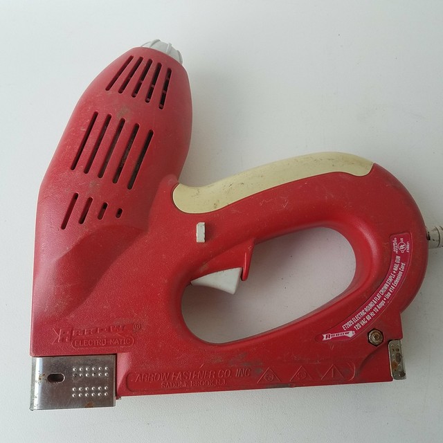 Arrow ET2025 Electric Staple Brad Nail Gun and Case Ship for sale online eBay
