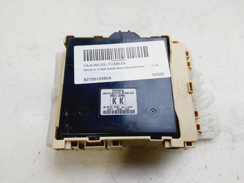 8273012X80A Caja Reles/Fusibles para TOYOTA AURIS (E18) 2016 8806722 - Imagen 1 de 10