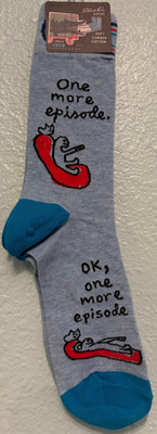 NWT BLUE Q ''ONE MORE EPISODE'' MENS CREW SOCKS