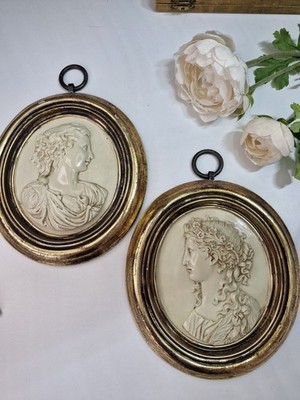 Vintage Neoklassizistische Kamee Oval Wandbehang PAAR Geformter Goldrahmen