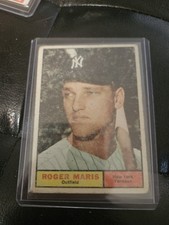 1961 Topps #2 Roger Maris  Poor