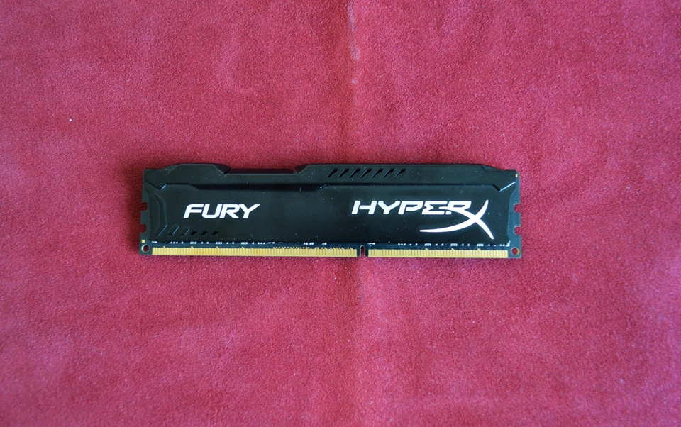 Kingston HyperX Fury 8GB HX318C10FB/8 240-Pin DDR3 Arbeitsspeicher RAM