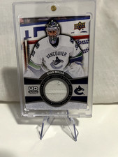 2015-16 UD Ryan Miller Patch Game Jersey Vancouver Canucks GJ-RM