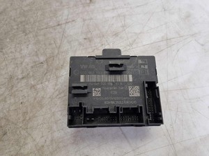 Audi A3 8V Innenraumsteuerger�t 5Q0959593E 321014