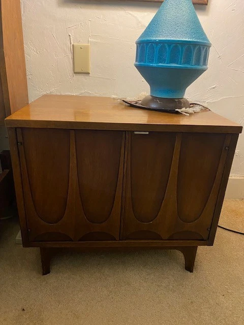 Broyhill Brasilia Bedroom Suite - Image 4 of 4