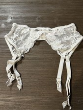 Victoria's Secret Vintage Wedding Lace Garter Belt in Cream