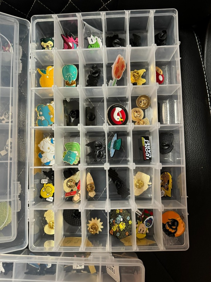 LOT OF 10 RANDOM PINS [NO DUPLICATES] [BRAND NEW!] [SAME DAY SHIPPING ...