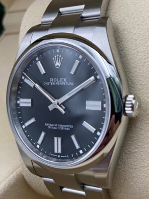 Rolex Oyster Perpetual 41mm Black Dial 124300 Pre-Owned 2023 Rolex Oyster Perpetual 41mm Black Dial 124300 Pre-Owned 2023