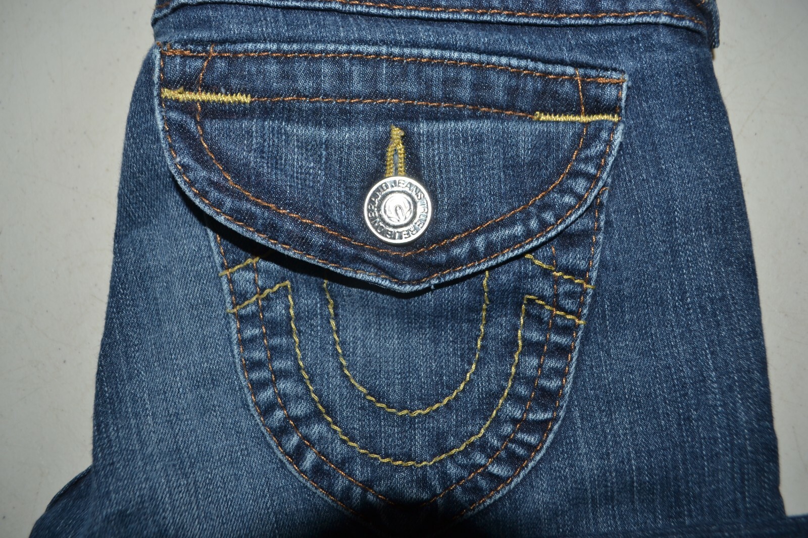 True Religion Women's Straight Pocket Flaps Blue Denim Jeans Sz 26x33 thumbnail 2