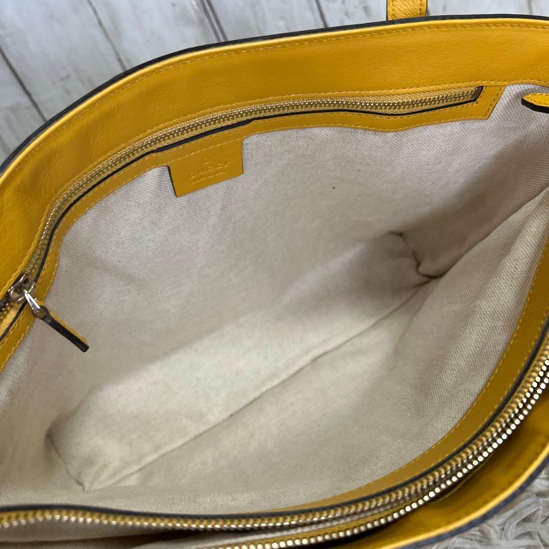 GUCCI Micro GG Patent Leather Tote Bag Yellow Authentic Vintage thumbnail 17
