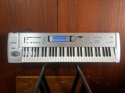 KORG TRITON Le 61鍵盤 音出し確認済 KORG - 美品 KORG コルグ TRITON Le 61鍵盤 専用ケース付き 動作品の