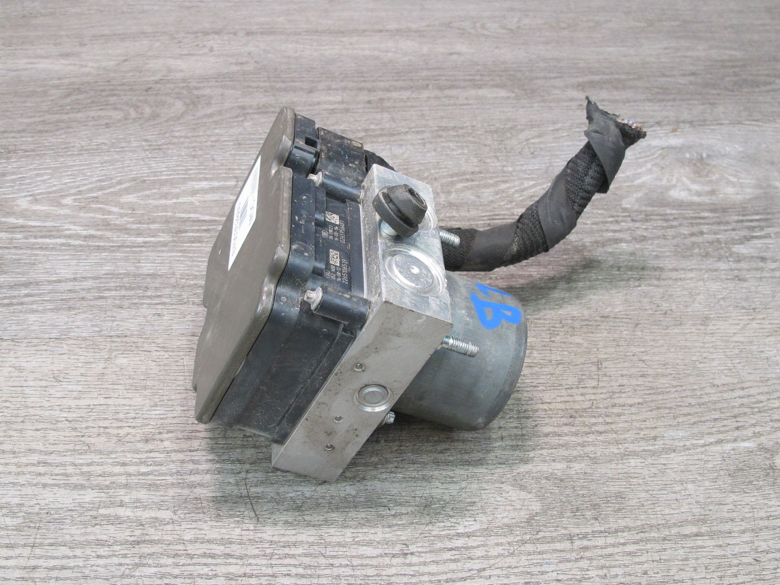 2017-2020 MASERATI LEVANTE M161 3.0L ANTI LOCK BRAKE ABS PUMP MODULE UNIT