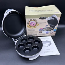 (Open Box) The Original Fast Mini Cupcake Maker MCM-1
