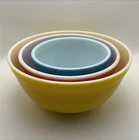 VTG Pyrex Primary Colors Set of 3 Nested Mixing Bowls Blue Red Yellow/#401,2,&3