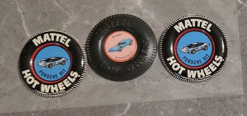 Hot Wheels redline Porsche 917 & Tri-Baby buttons set, plastic badge, tin button