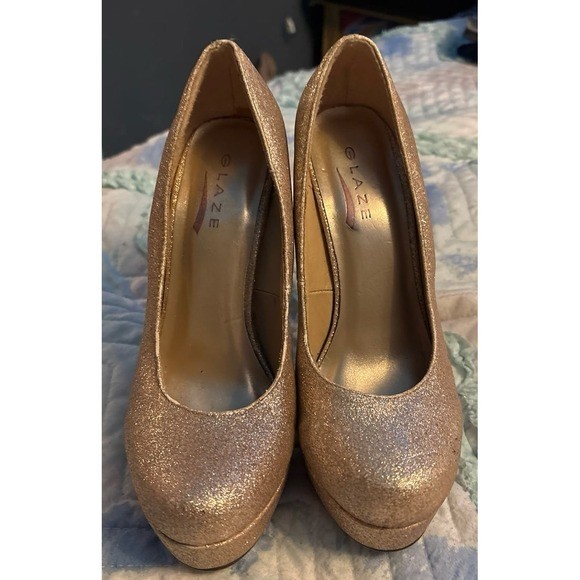 Glaze Women's Gold Glitter Platform Round Toe Stiletto Heels Pumps, Size 7 View 5