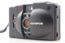 "Near MINT" Olympus XA2 Point  Shoot D.Zuiko 35mm f/3.5 Film Camera From JAPAN