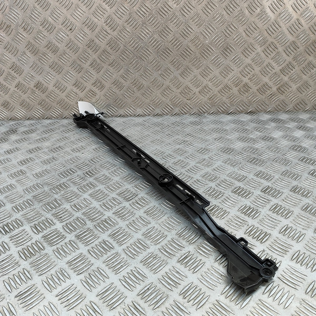MERCEDES-BENZ EQE V295 AMG Left Sideskirt Bracket A2956905201