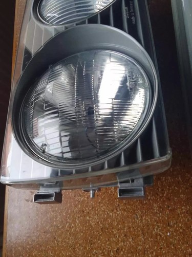 Mercedes Benz W123 US Bosch Headlights - Picture 13 of 16