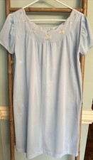 Vintage 60-70 Kayser Blue Nylon Nightgown Embroidered Floral Yoke Granny Gown M