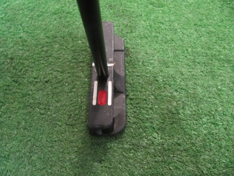 SEEMORE FGP CENTER SHAFTED BLADE PUTTER, 30.5 INS. SEEMORE COVER - Image 2 of 4