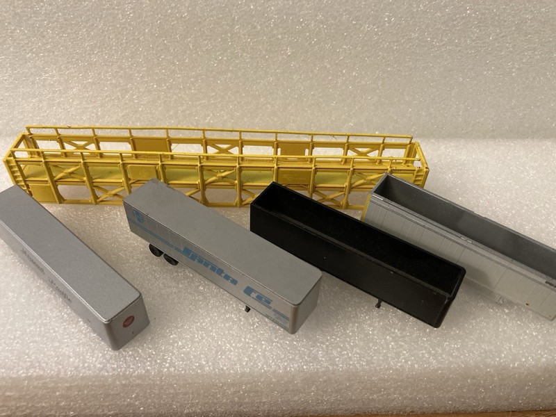 N Scale Trailer And Auto Carrier Parts 5 Pc Lot  1381FF16454-2B26