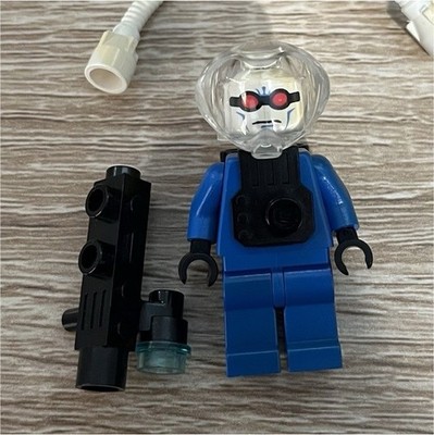 LEGO Mr. Freeze 2006 From Set 7783 (READ DSC) 