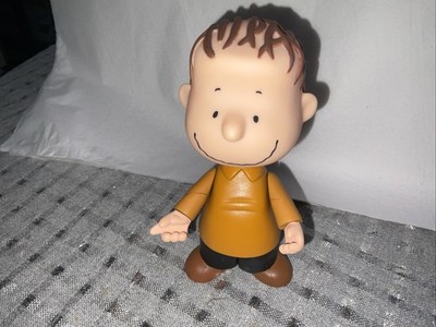 LINUS VAN PELT A CHARLIE BROWN CHRISTMAS  Memory Lane PEANUTS FIGURE