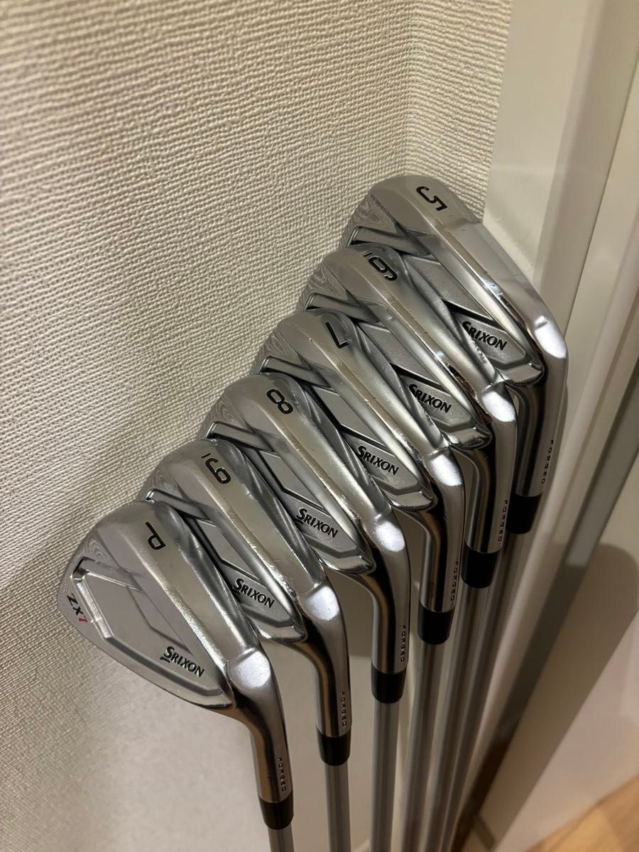 SRIXON Right Handed Iron Set zx7 5-9,P Fujikura MCI 100S