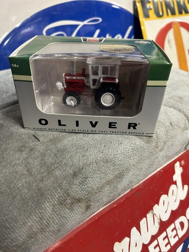 Spec Cast 1/64 Oliver 2255 Cab, 2021 Lafayette Toy Show