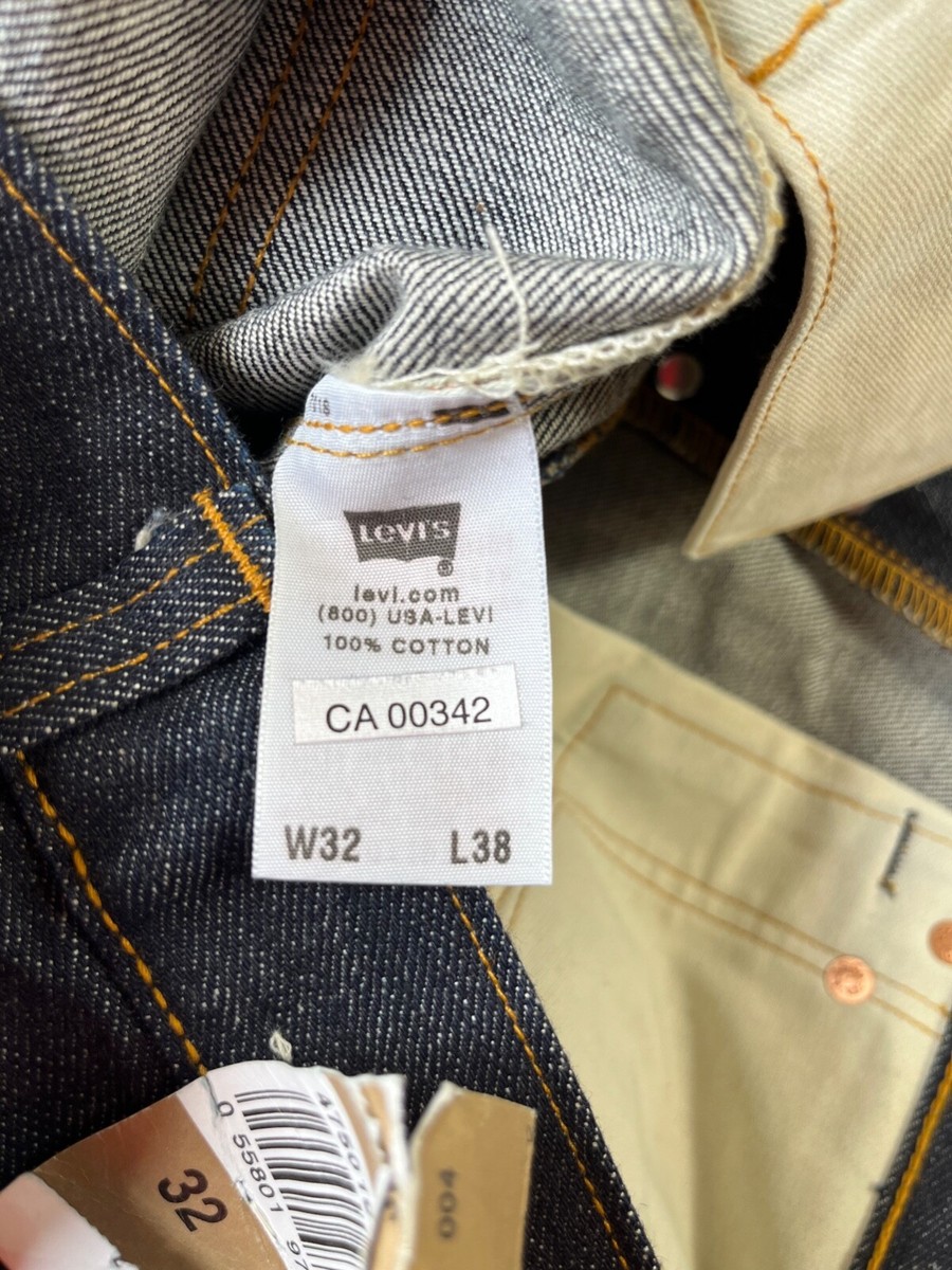 Vintage 90s Levi's LVC 1947 501xx Made in USA R button Vintage 90s Levi's LVC 1947 501xx Made in USA R button