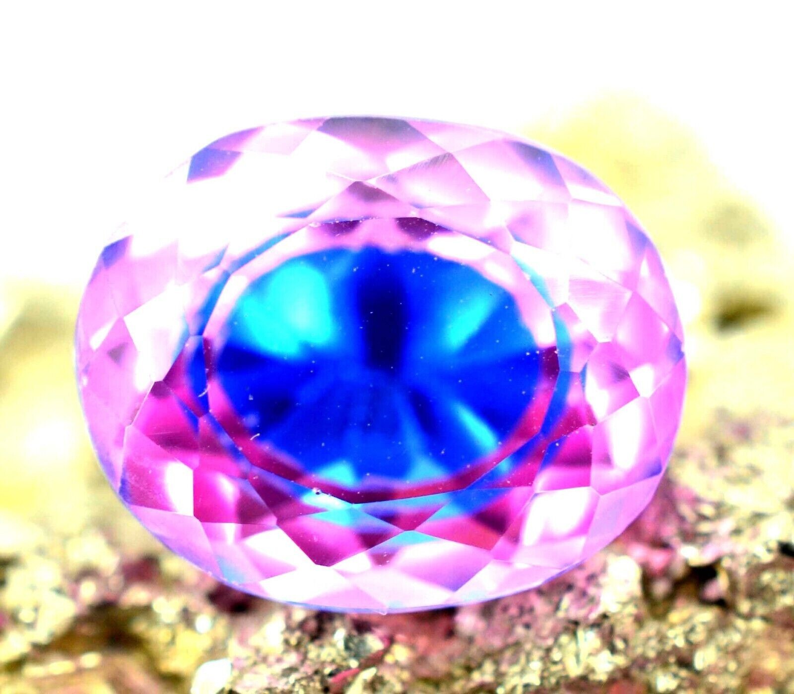 12 Carat Natural Pitambari Sapphire Loose Stone - Round Faceted, Bicolor Yellow/Blue