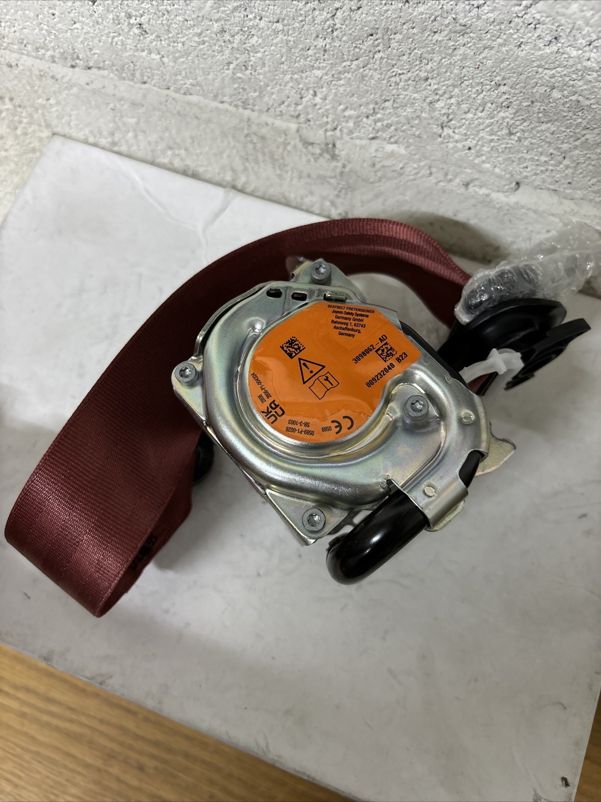 Bentley Continental Red Seat Belt 3SD857806K SFT 1 Item# 792