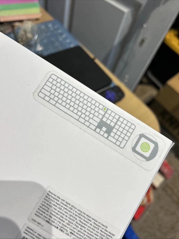 Apple A2520 Magic Keyboard With Touch ID and Numeric Keypad BLACK New - Image 4 of 4