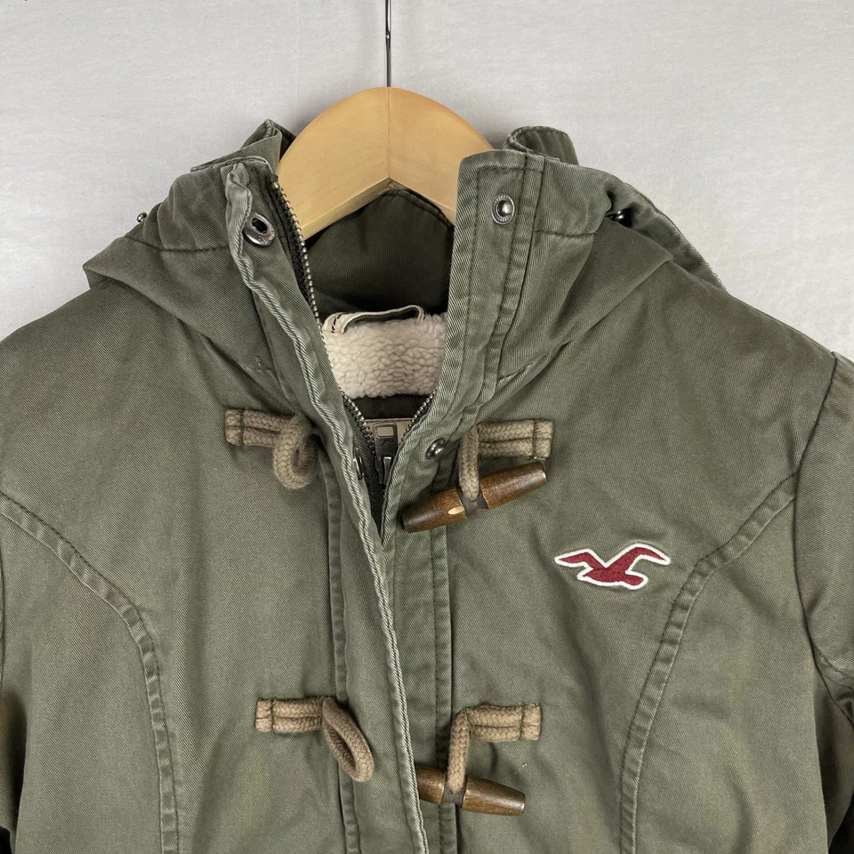 Chaqueta Hollister Mujer Mediana Verde Sherpa Forrada Palanca Logo Con Capucha Parka Cálida Foto 3 de 4
