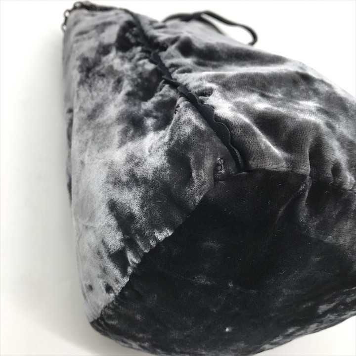 Good condition PRADA drawstring handbag pouch vel… - image 5